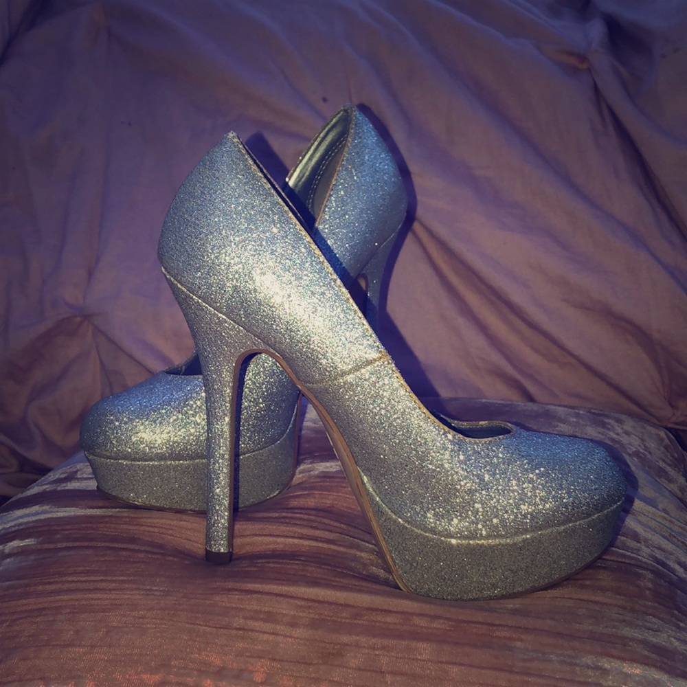 Brash brand glitter heels